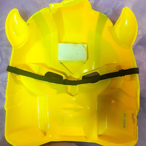 Bumblebee Face Mask - Picture 6 of 8